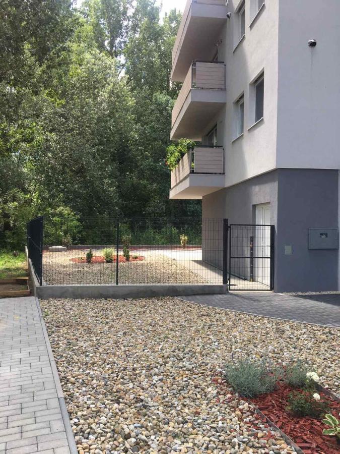 Thermal Forest Apartment Kiskunhalas Eksteriør billede